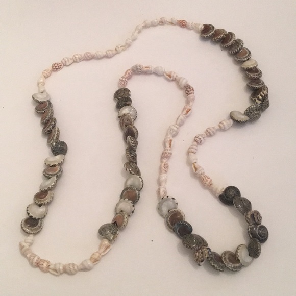 15” long seashells 🐚 necklace - Picture 2 of 2